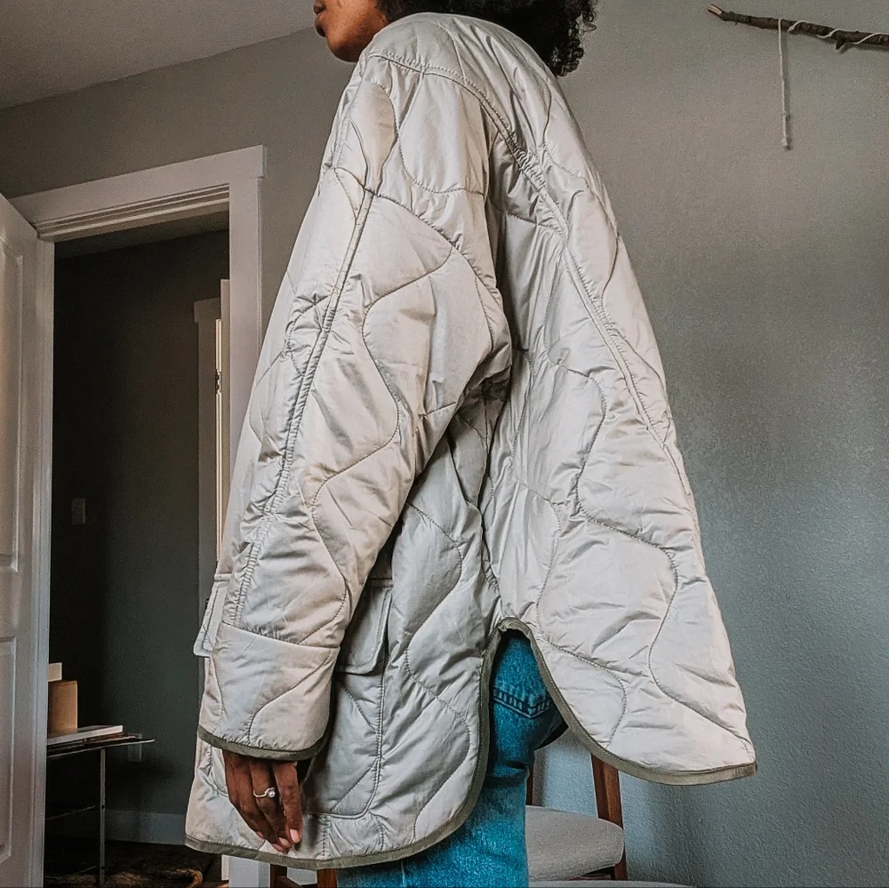 Commense Women's Quilted Puffer Jacket - Picture 6 of 8